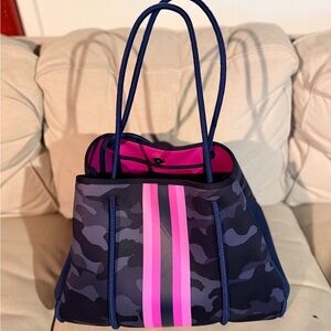 HAUTE SHORE Navy Camo Tote with Pink Stripe